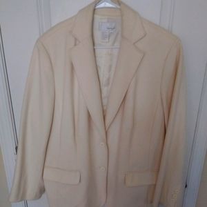 Off white wool blazer size 16 and 18